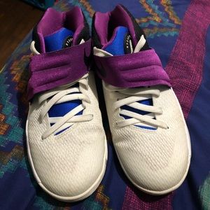 Kyrie Irving by Nike high top tennis shoe